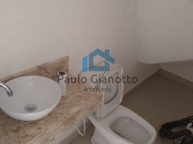 #268 - Casa para Locação em Cotia - SP