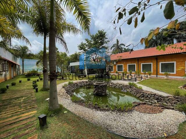#881 - Casa para Venda em Cotia - SP - 2