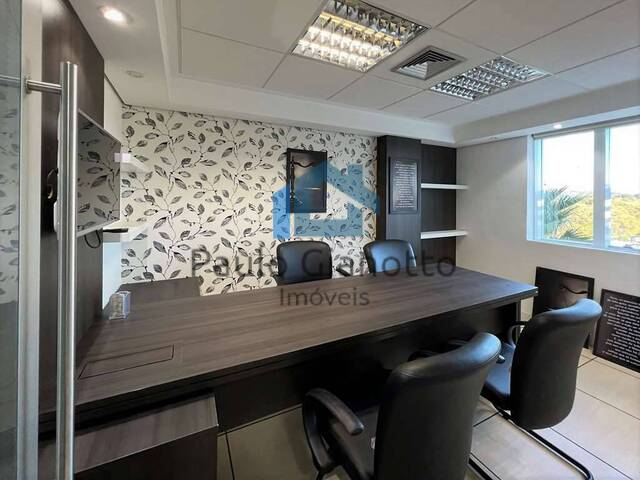 Sala para Venda em Cotia - 5