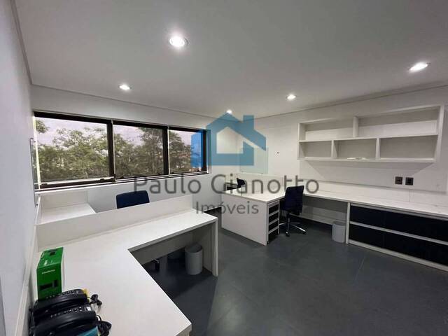 Sala para Venda em Cotia - 5