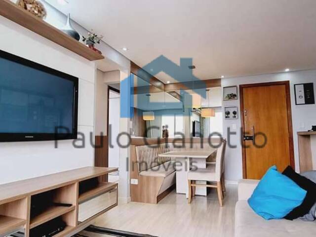 #1318 - Apartamento para Venda em Carapicuíba - SP - 1