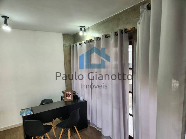 Sala para Venda em Cotia - 4