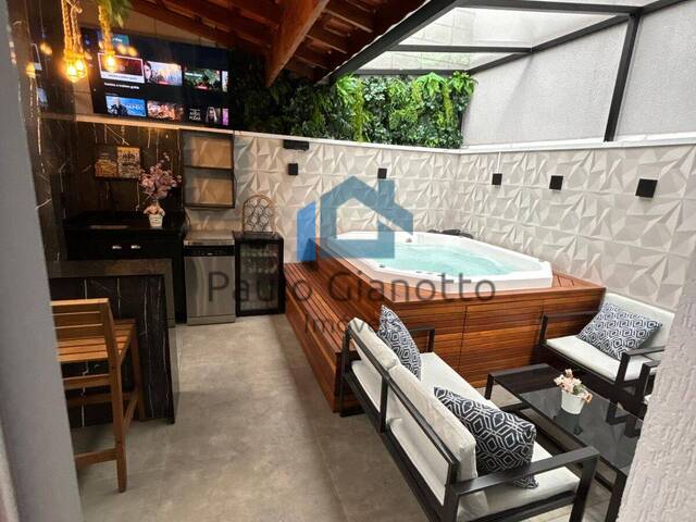 #005 - Casa em condomínio para Venda em Cotia - SP - 1