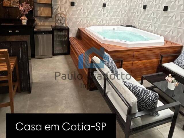 #005 - Casa em condomínio para Venda em Cotia - SP - 3