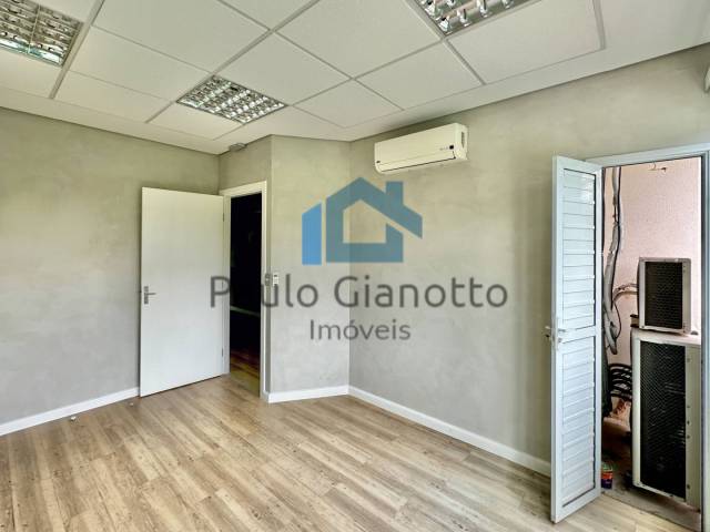 Sala para Venda em Cotia - 5