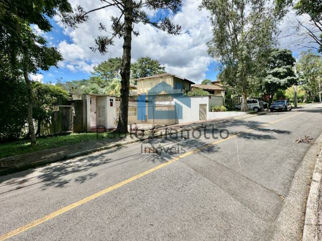 #593 - Casa para Venda em Cotia - SP