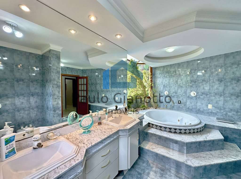 Casa de Condomínio à venda com 3 quartos, 604m² - Foto 29
