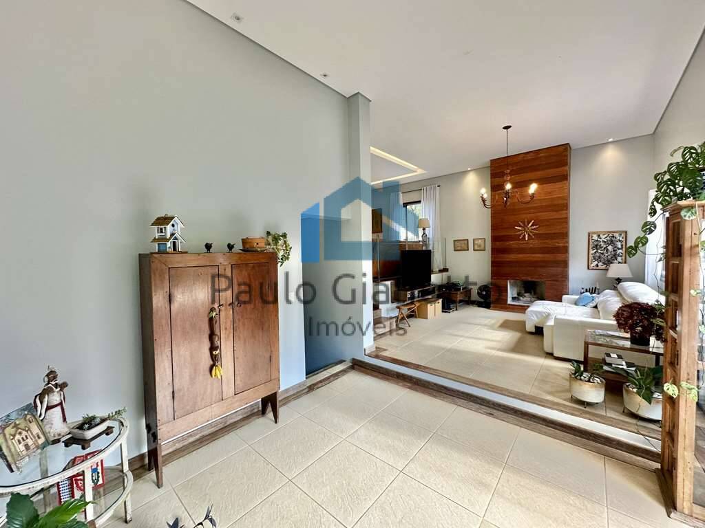 Casa de Condomínio à venda com 3 quartos, 330m² - Foto 13