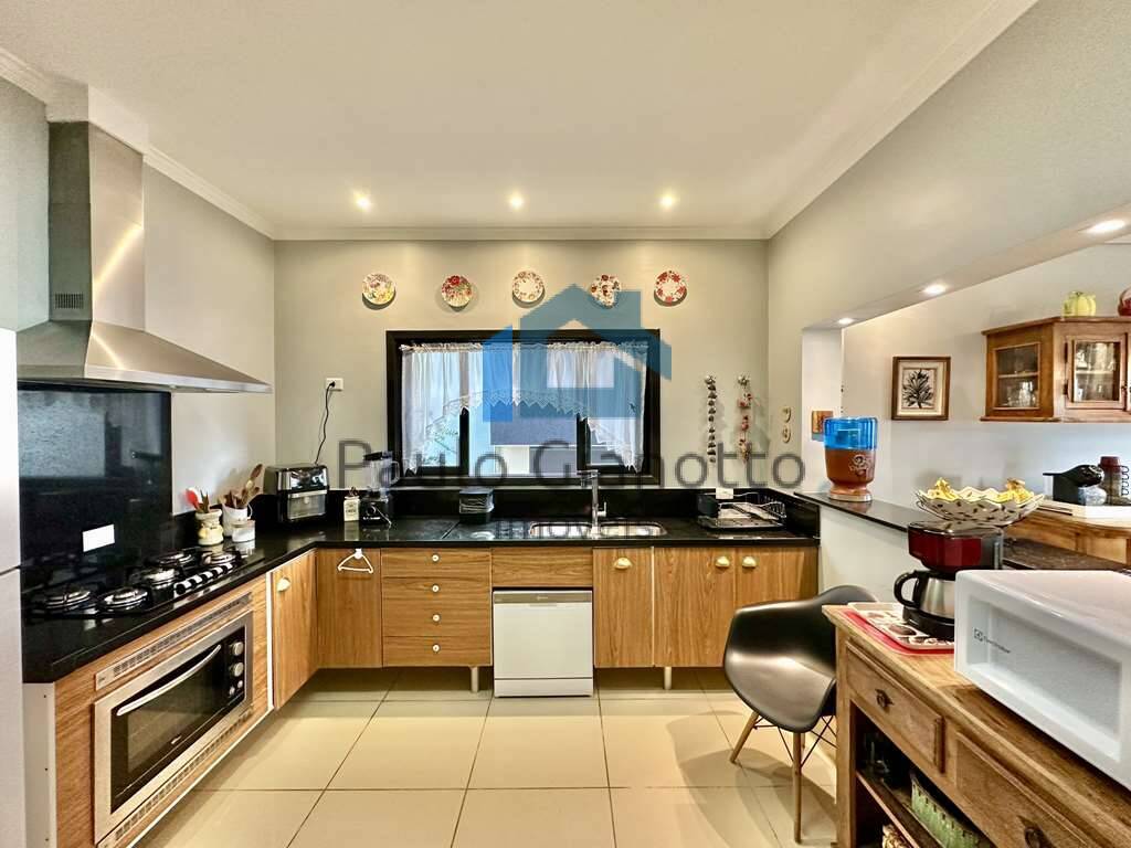 Casa de Condomínio à venda com 3 quartos, 330m² - Foto 15