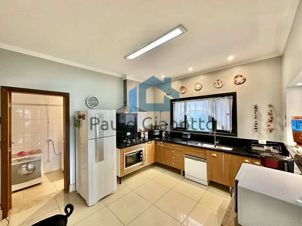 Casa de Condomínio à venda com 3 quartos, 330m² - Foto 17