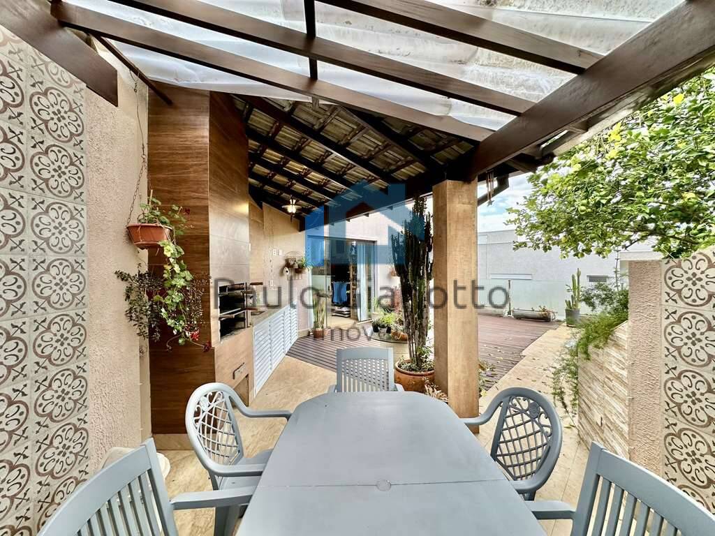 Casa de Condomínio à venda com 3 quartos, 330m² - Foto 29