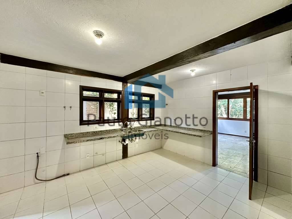 Casa de Condomínio à venda com 5 quartos, 321m² - Foto 16