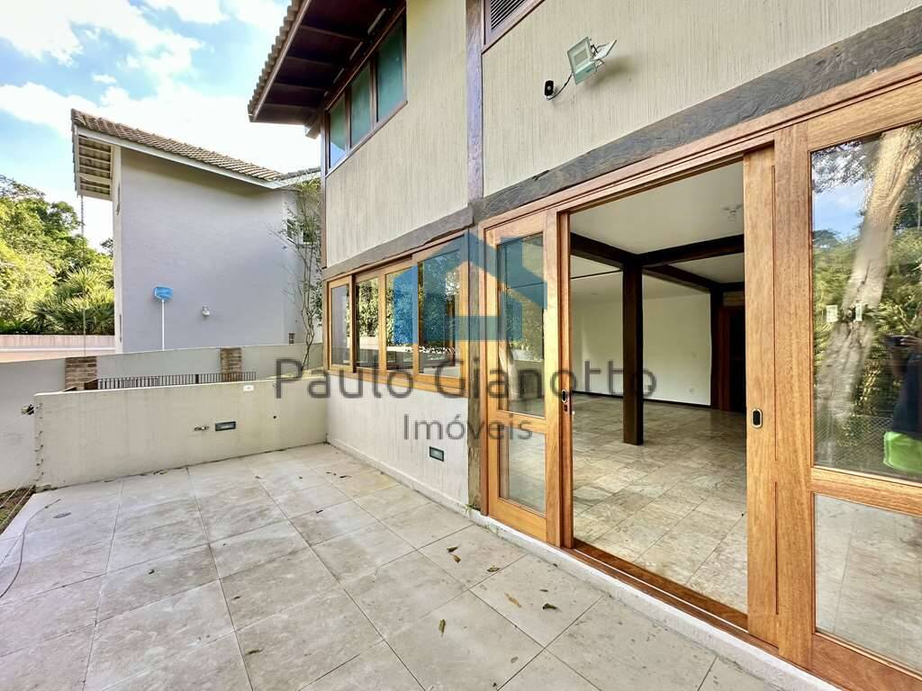 Casa de Condomínio à venda com 5 quartos, 321m² - Foto 19