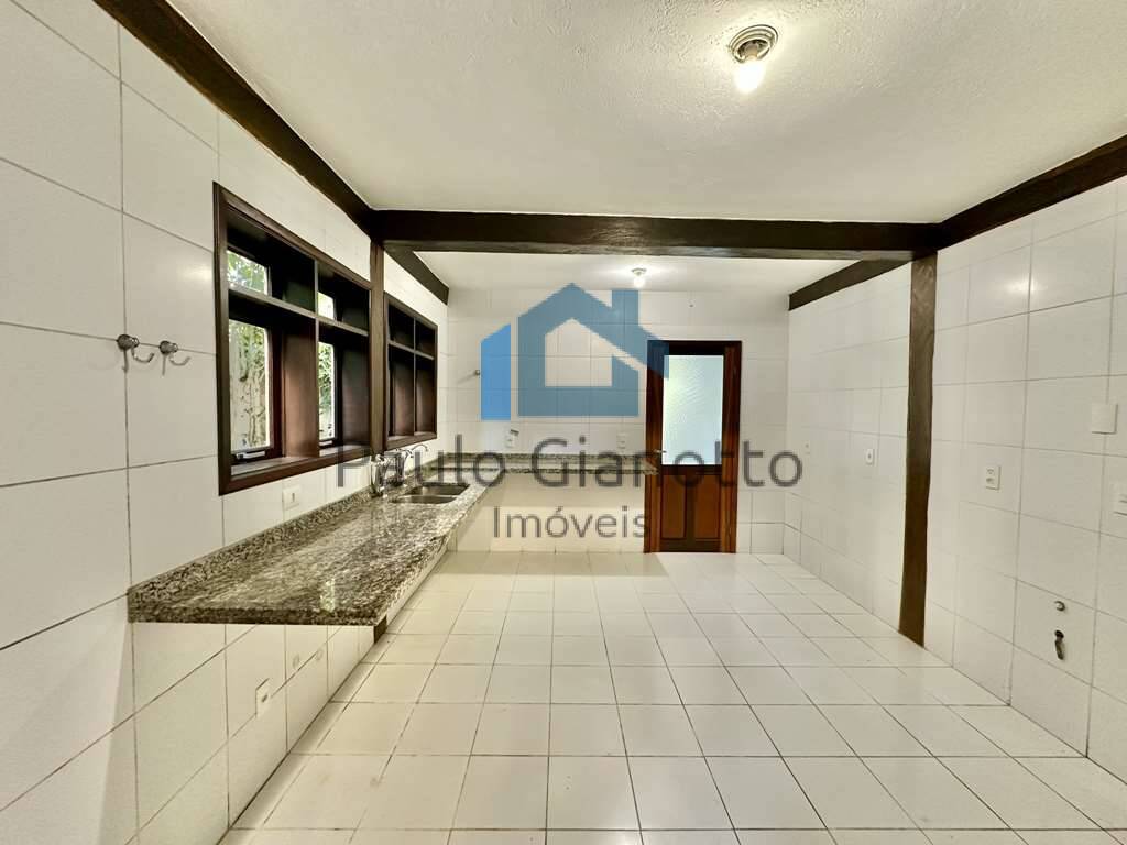Casa de Condomínio à venda com 5 quartos, 321m² - Foto 18