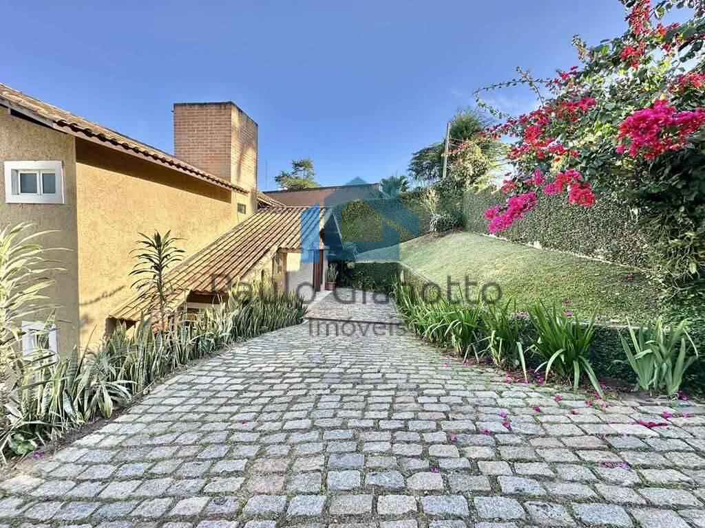 Casa de Condomínio à venda com 3 quartos, 355m² - Foto 3