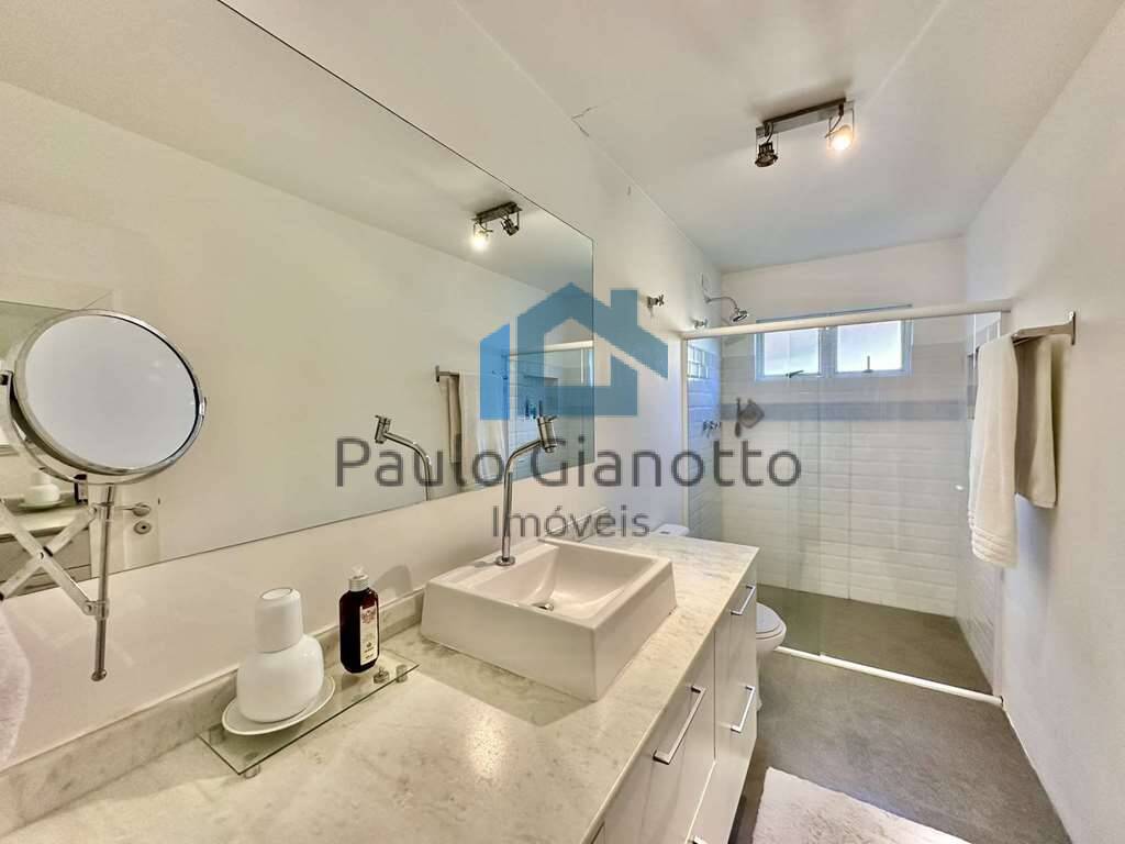 Casa de Condomínio à venda com 3 quartos, 355m² - Foto 47