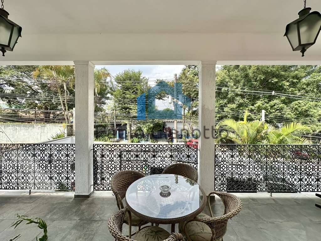 Casa à venda com 4 quartos, 432m² - Foto 25