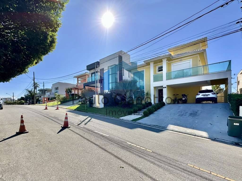 Casa de Condomínio à venda com 3 quartos, 382m² - Foto 3
