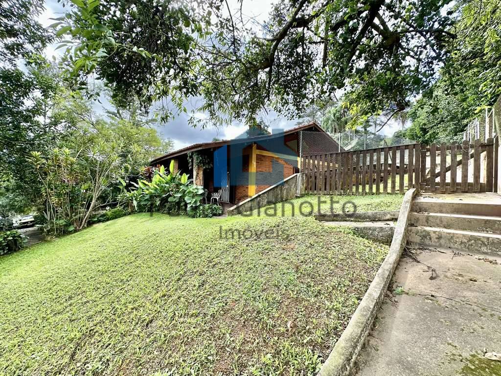 Casa à venda com 3 quartos, 233m² - Foto 5