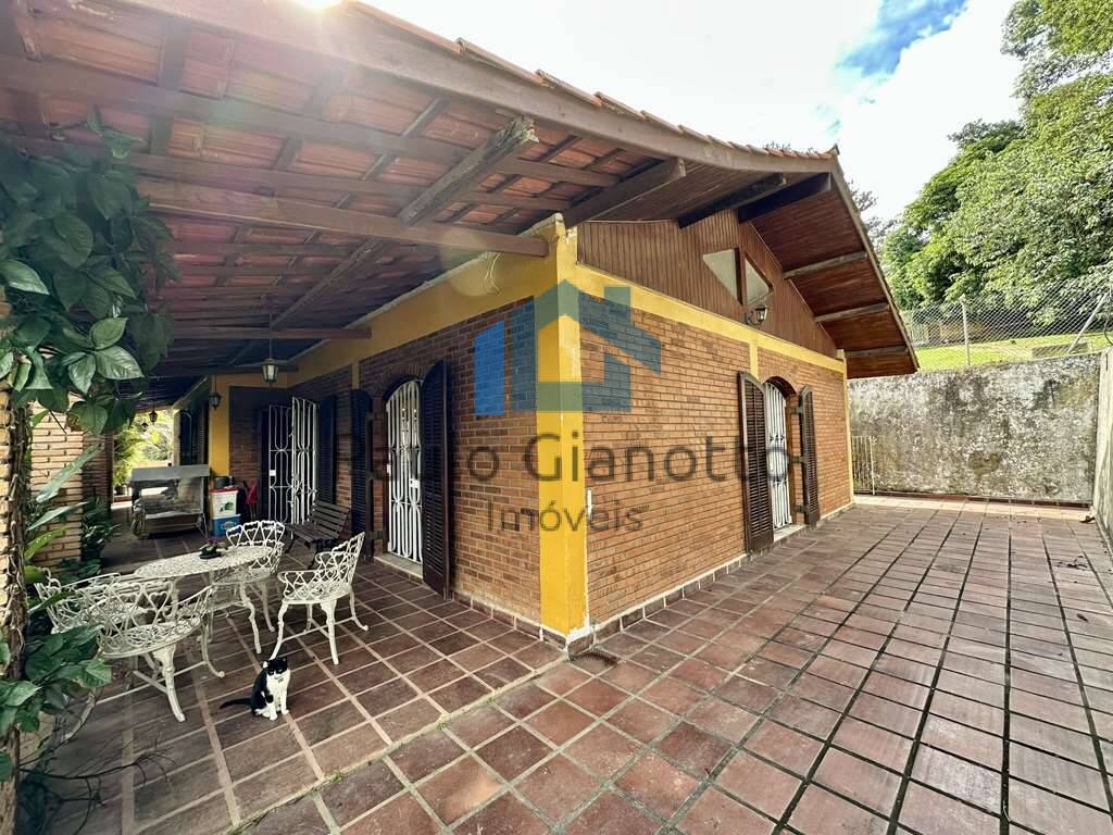 Casa à venda com 3 quartos, 233m² - Foto 8