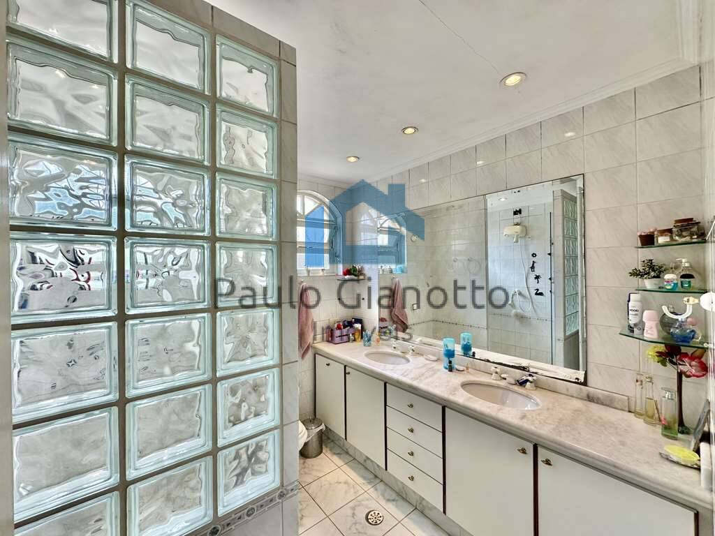 Casa à venda com 3 quartos, 233m² - Foto 26