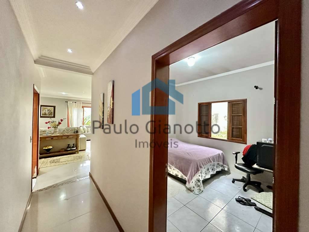 Casa, 3 quartos, 280 m² - Foto 30